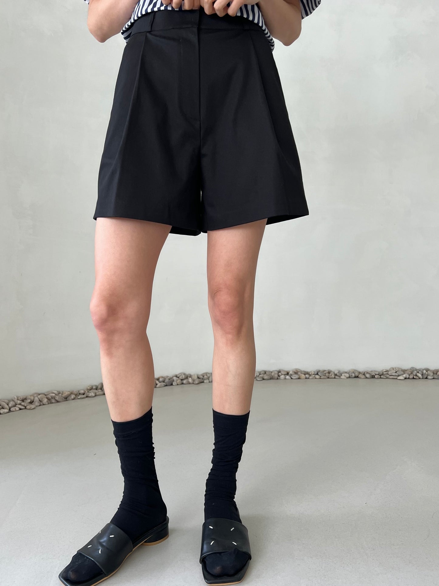 BASIC SPAN SHORTS