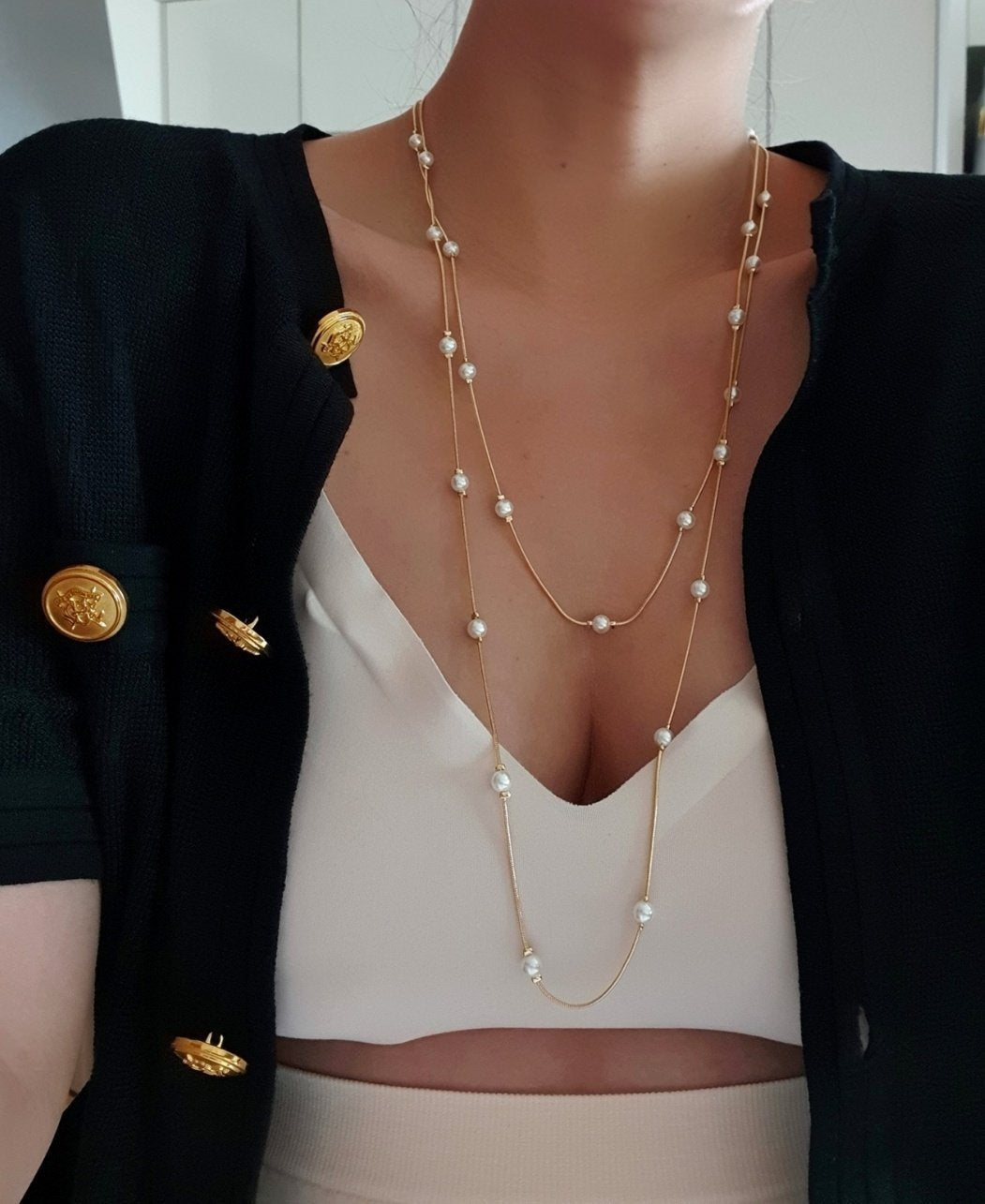 LONG PEARL NECKLACE