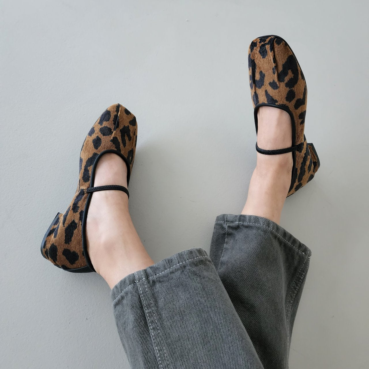 MARY JANE FLAT SHOES