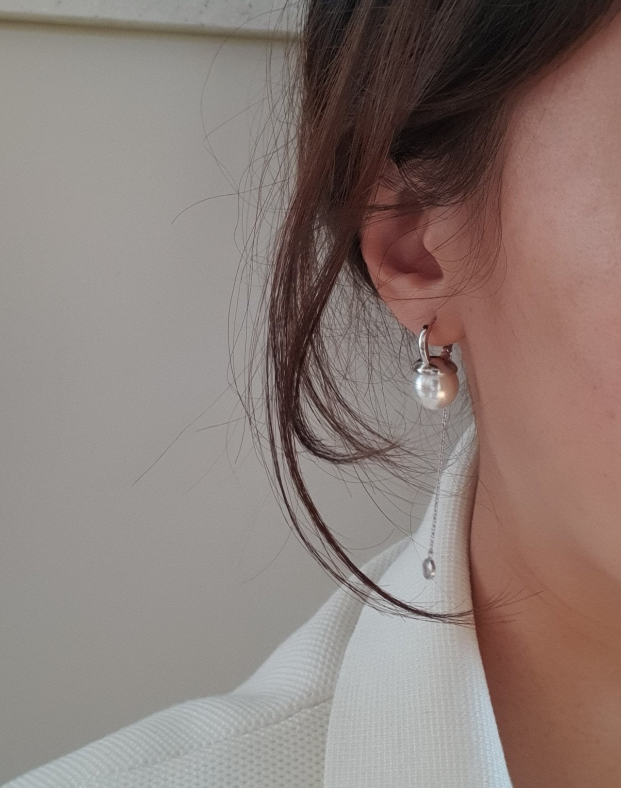 BOLD PERL EARRING