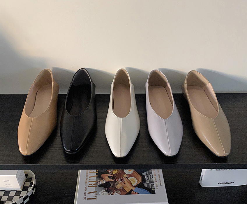 TTF FLAT SHOES