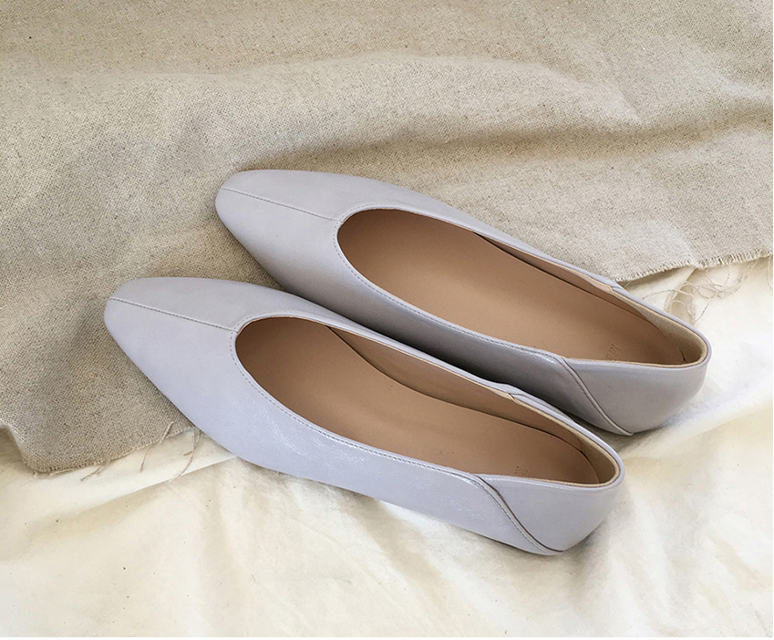 TTF FLAT SHOES