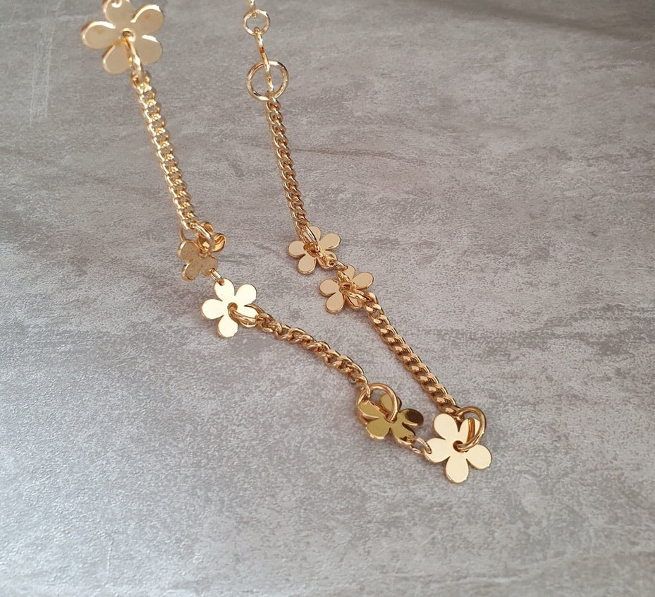 FLOWER NECKLACE