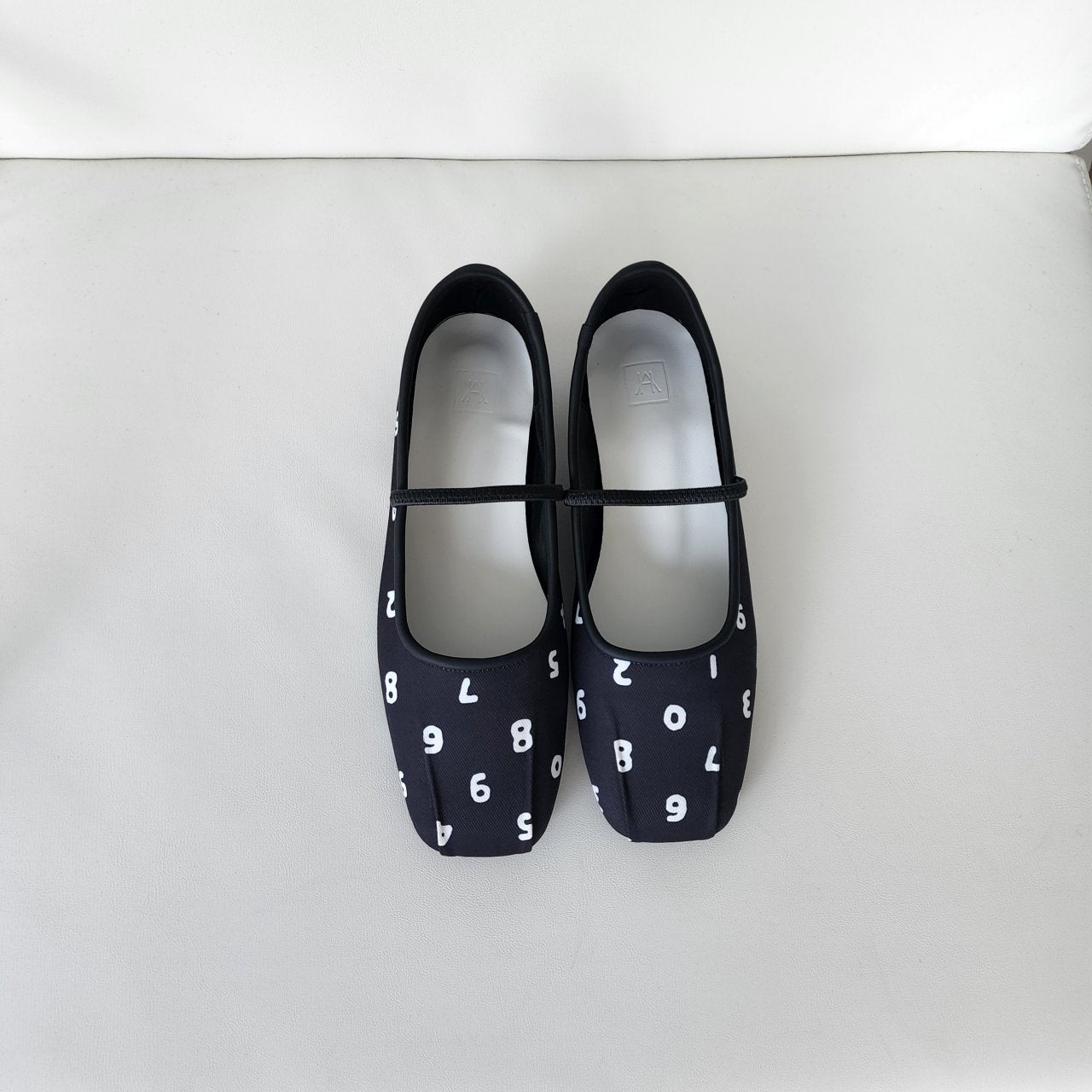 MARY JANE FLAT SHOES