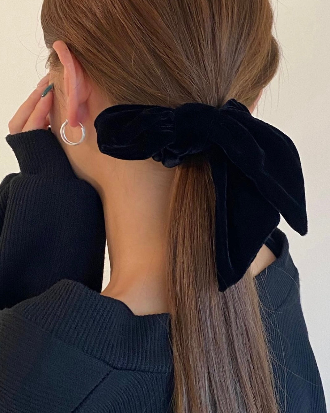 VELVET TIE HAIR BAND